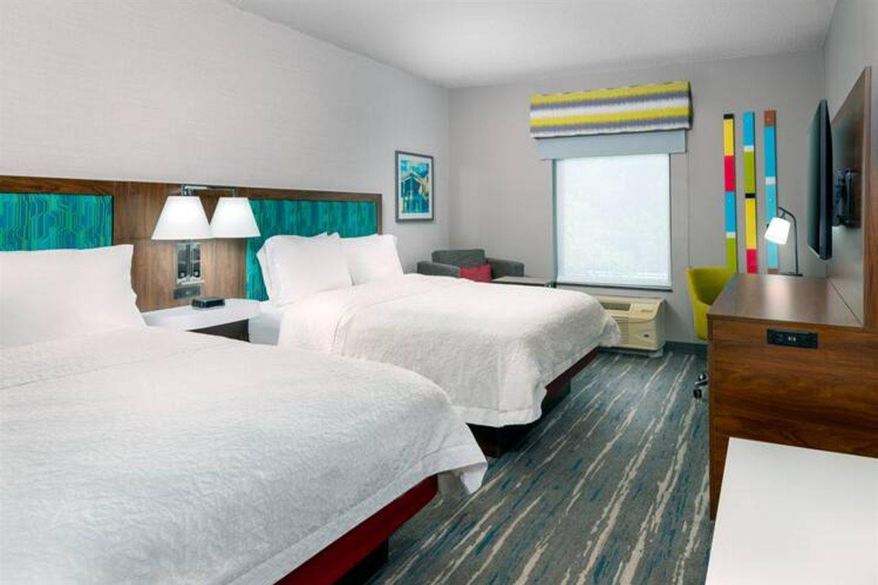 Hampton Inn & Suites Farmington Ngoại thất bức ảnh